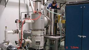 真空定向凝(níng)固提純爐